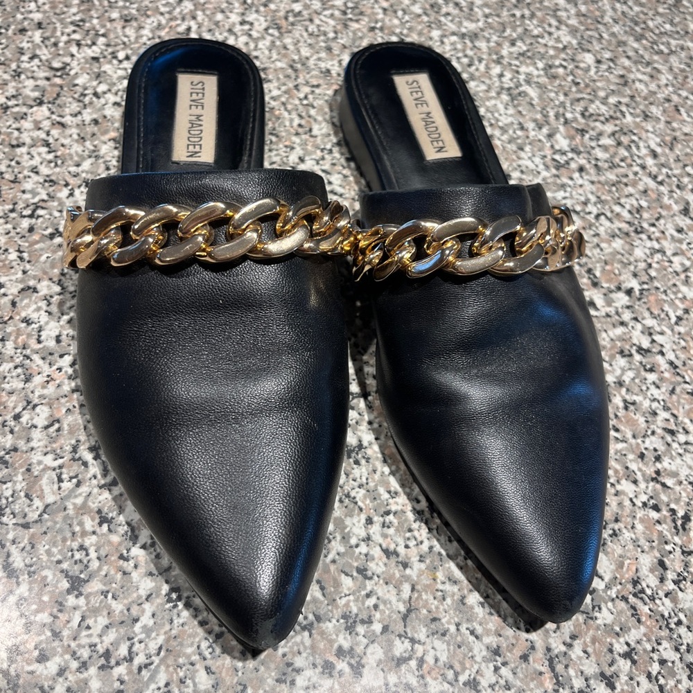 Steve Madden slip ons